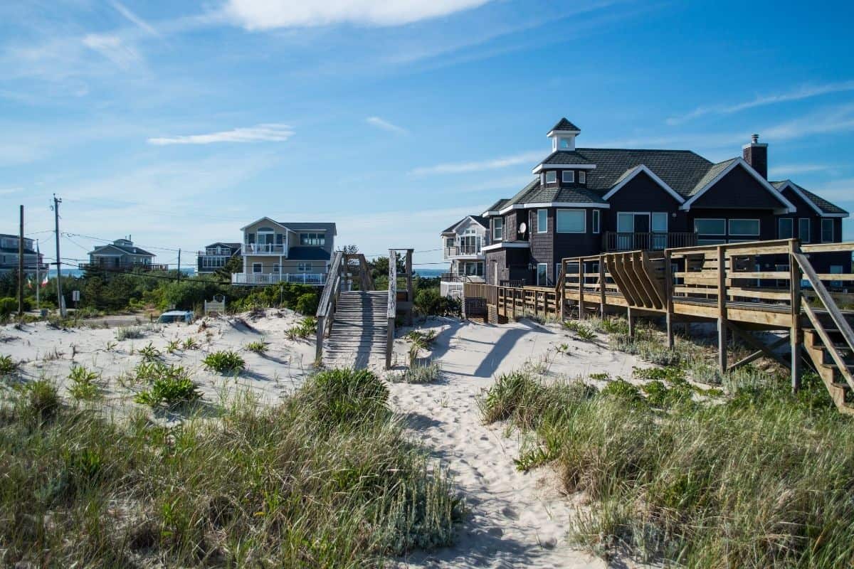 Hamptons 1031 exchange path from sale through replacement closing